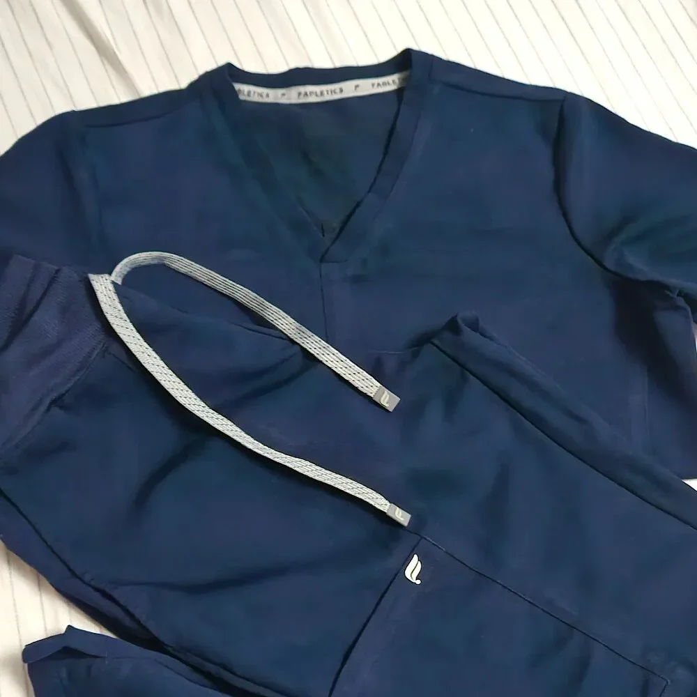 Fabletics Navy Blue scrub set - Picture 1 of 4